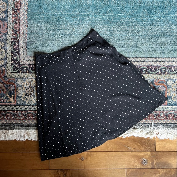 ✨3/15$ polka dot black skirt, reitmans - Picture 5 of 5